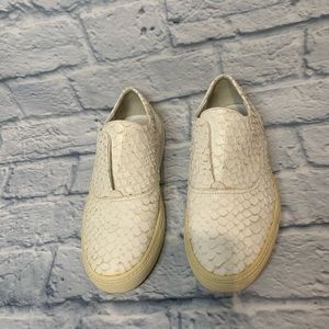 Vince shoes white